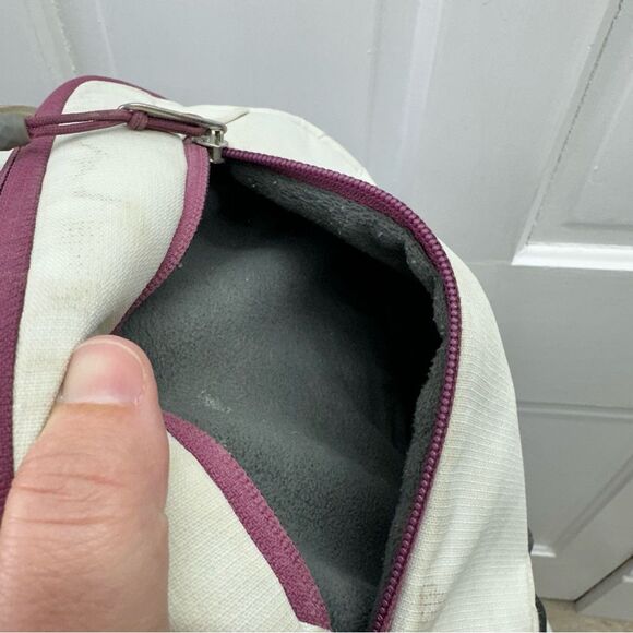 The North Face Recon white purple grey backpack large roomy size lots of pockets - Picture 9 of 11